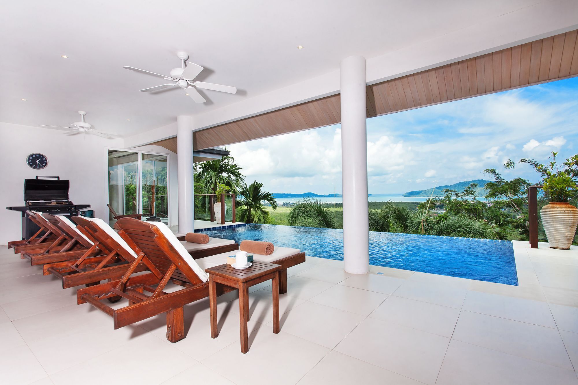 Villa Alangkarn Andaman 5 Bed Infinity Pool With Incredible View Nai Harn 外观 照片